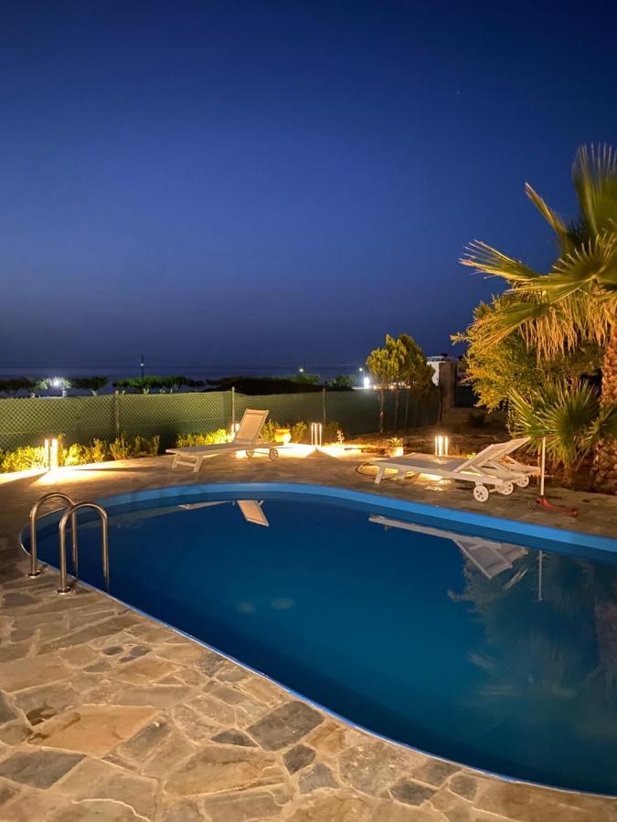 Villa Elena Mílatos Exterior foto